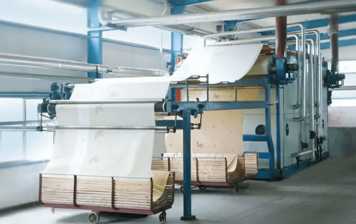 (圖:造紙消泡劑運(yùn)用現(xiàn)場)