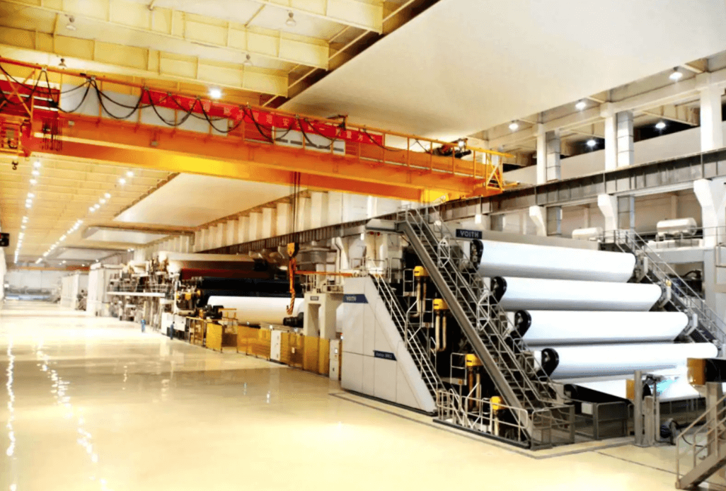 (圖:造紙廠運(yùn)作現(xiàn)場)