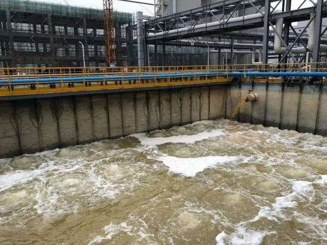 （圖：電廠濕法脫硫用消泡劑應(yīng)用場(chǎng)景）