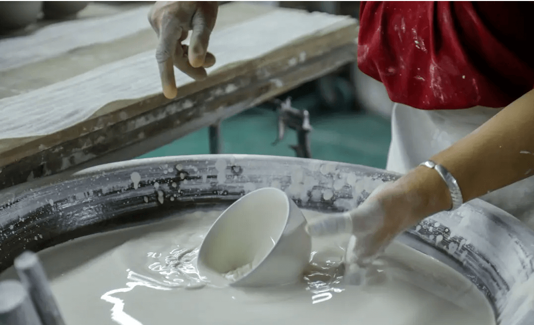 （圖：陶瓷釉料生產(chǎn)工藝）