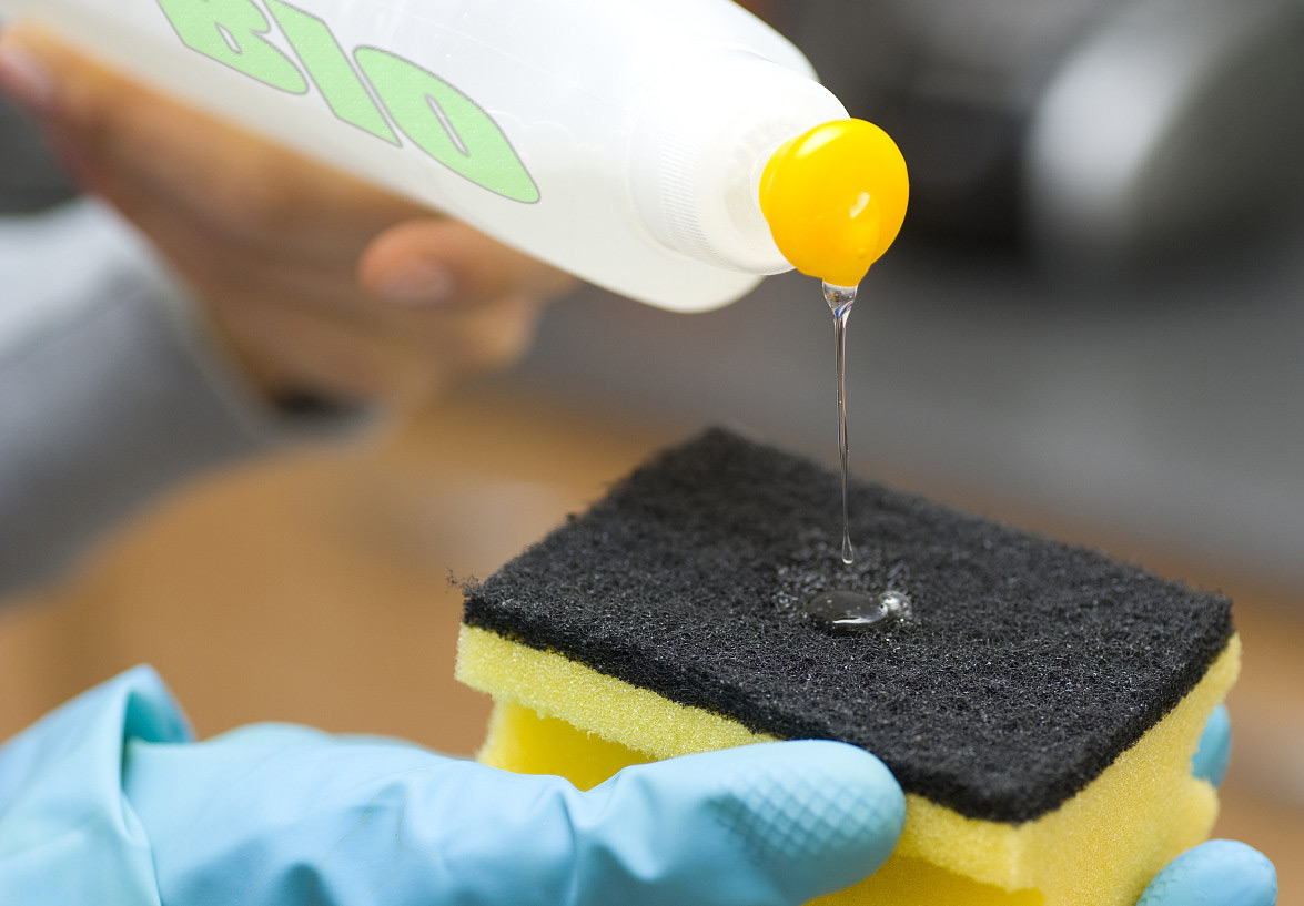 (圖:水性膠黏劑消泡劑應(yīng)用)